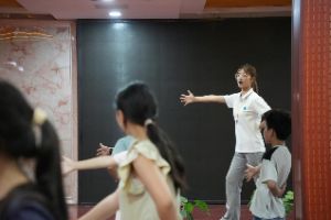 �����ഺ�L���w�P|����ʰ�⌍�`��_չ�w������Ԫ�n��