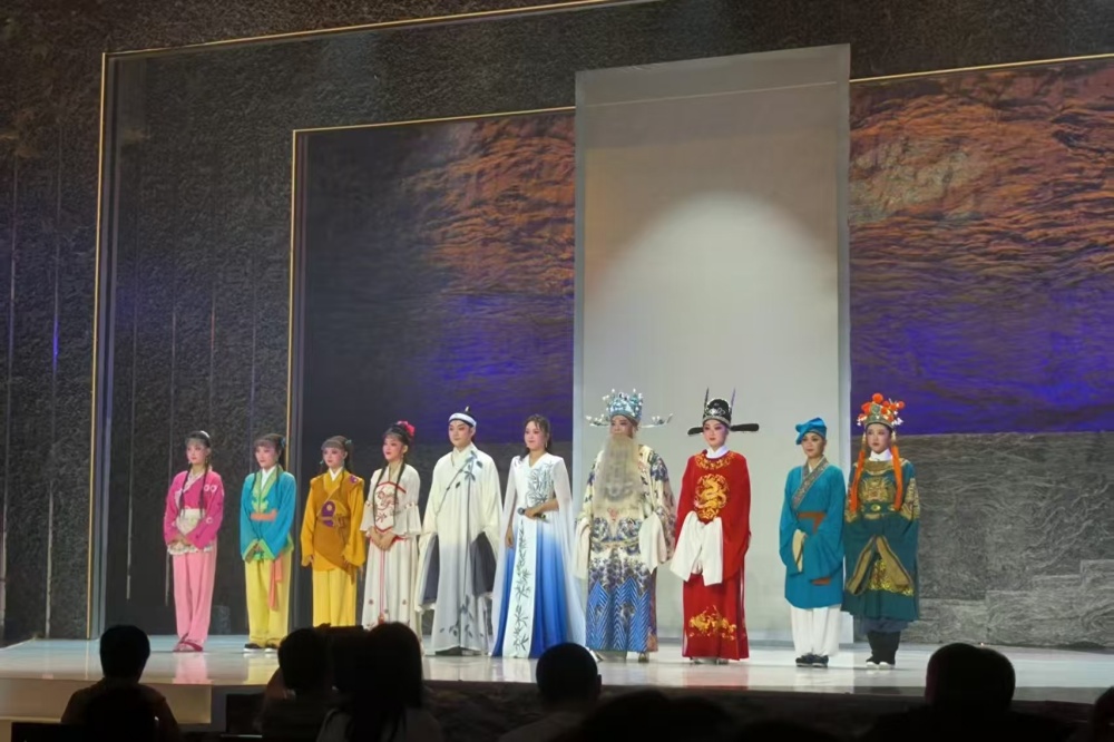 �D��7��2���������ٷ��S÷���^�^���S÷����ݣ��݆T���xĻ�����v�v�z