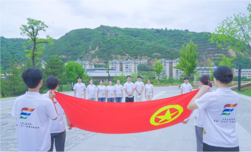 “追尋延安革命魂，寶塔山上續血脈”——“薪火文藝&#