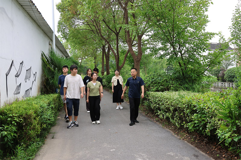 電商潮涌，點燃毛莊振興火花