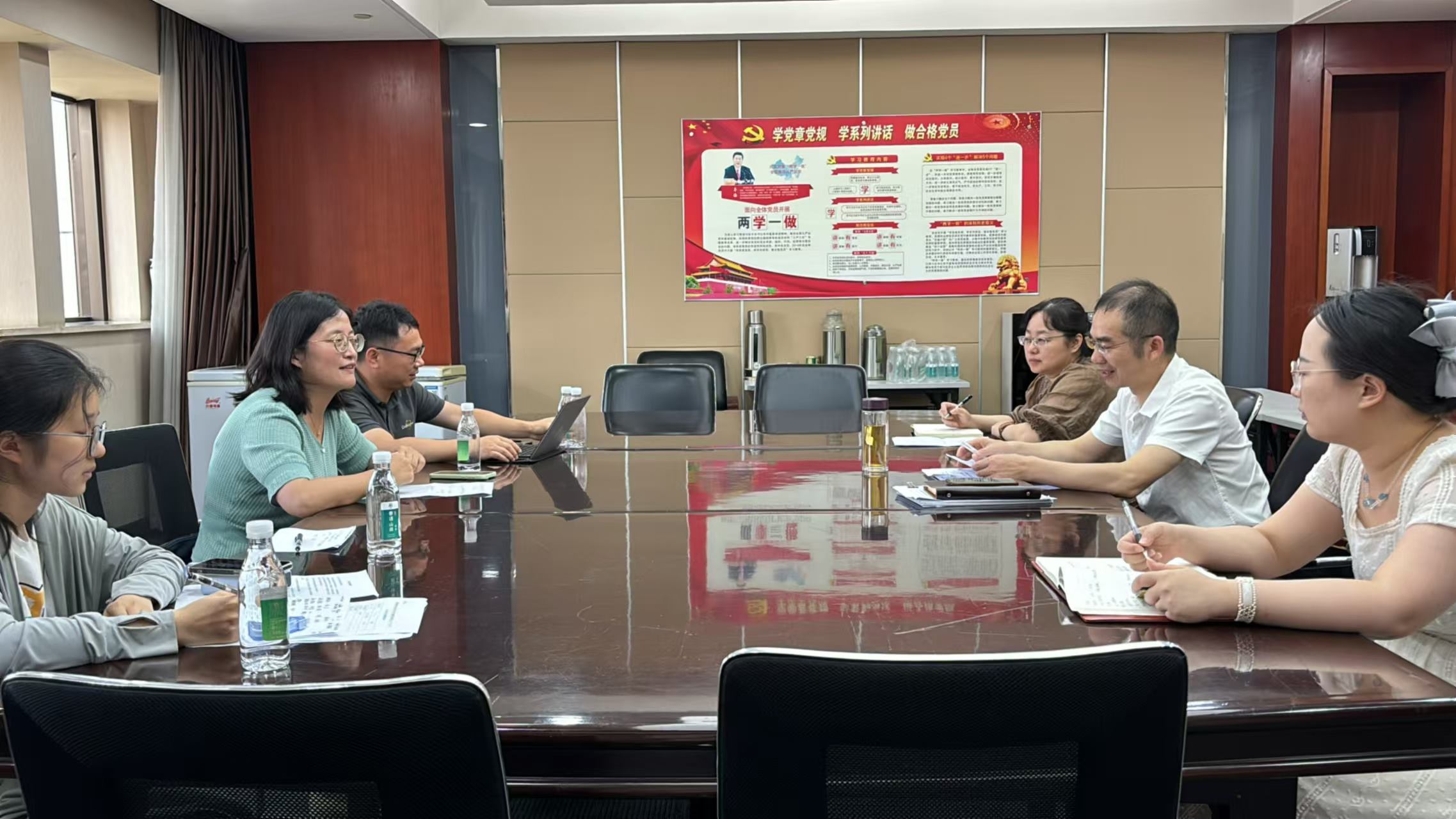 �����B�Ͻ��ƶ�������ɫ���꣬�ġ�ؔ�����_ʼ