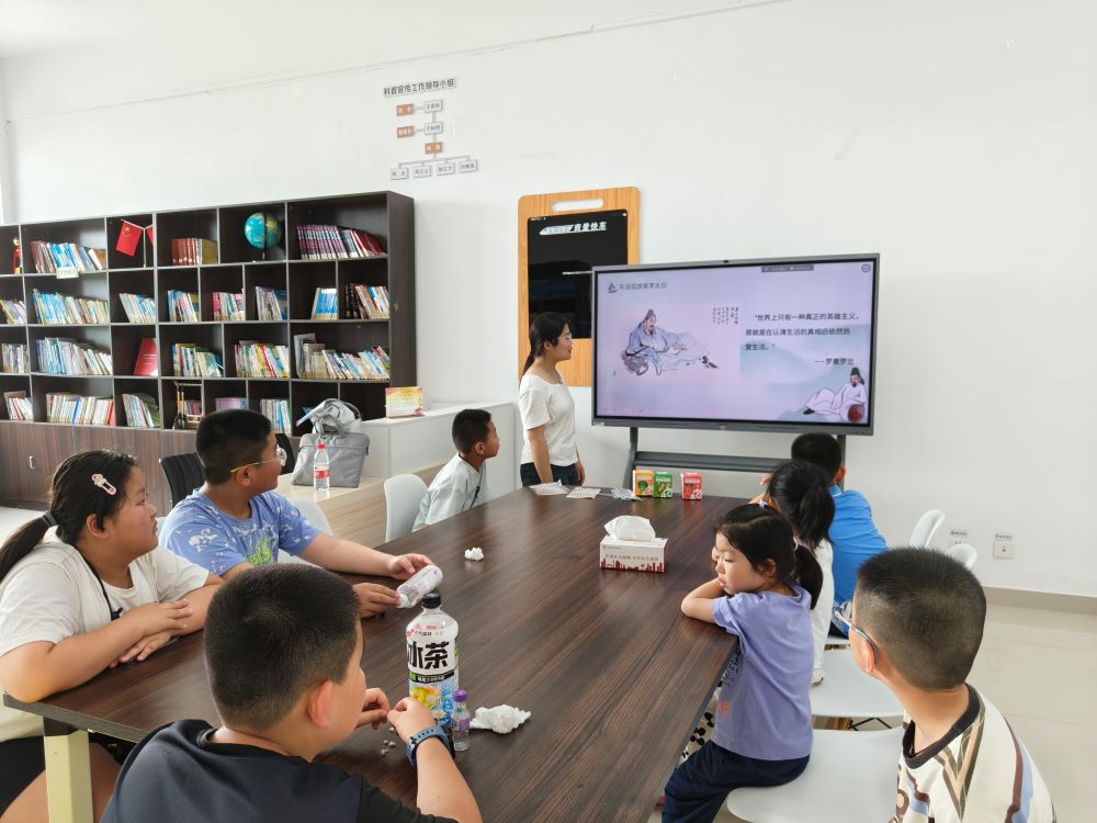 �ഺů�����}�� ͯ��ȼ��ʢ����