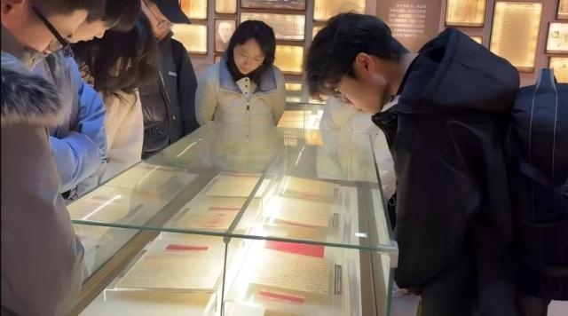 ��׷���I�����E �w������y�Ļ���|���E��н���t·�`��