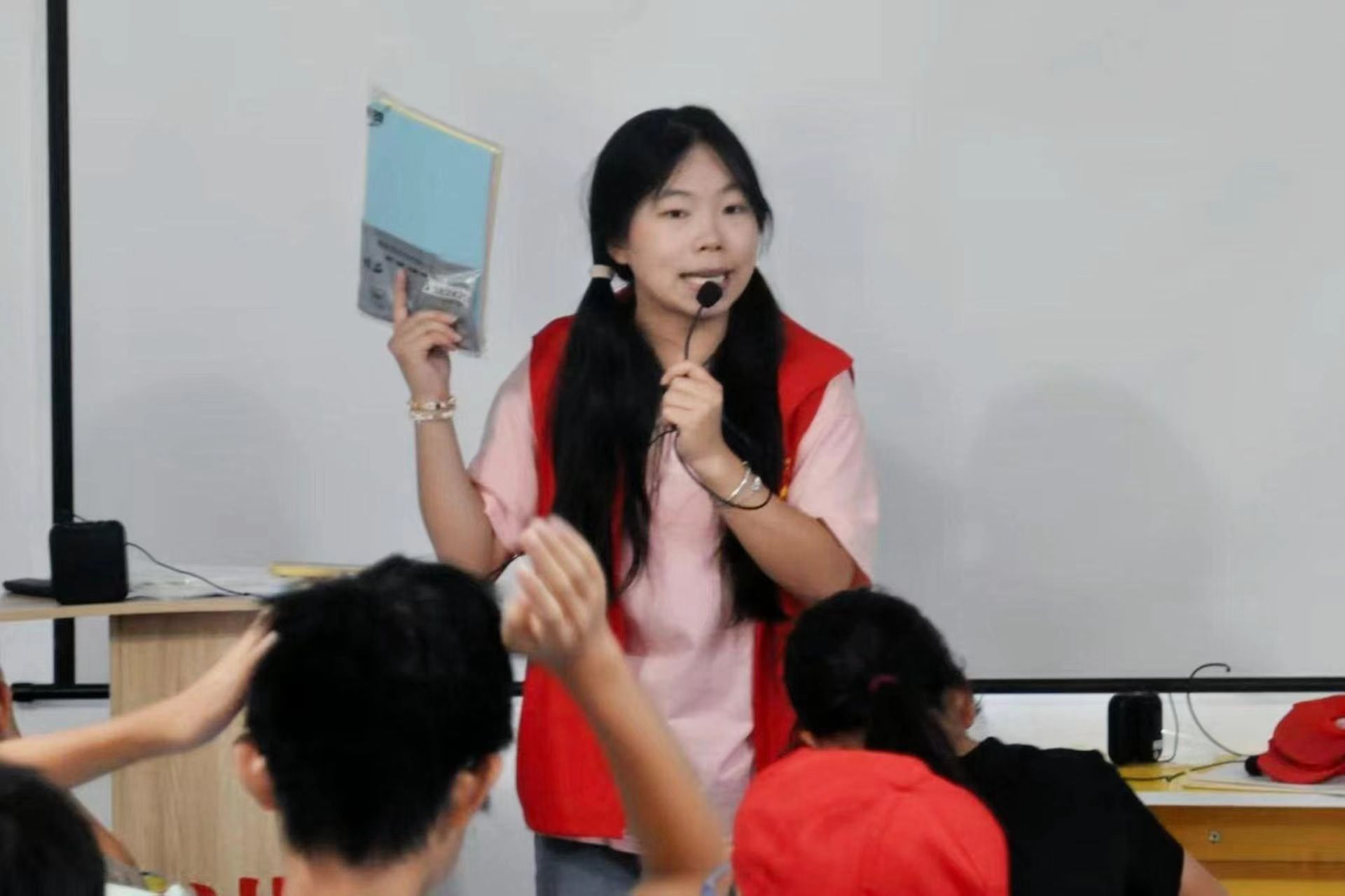 ώWR˼xWԺǰС`F_չlΈ@