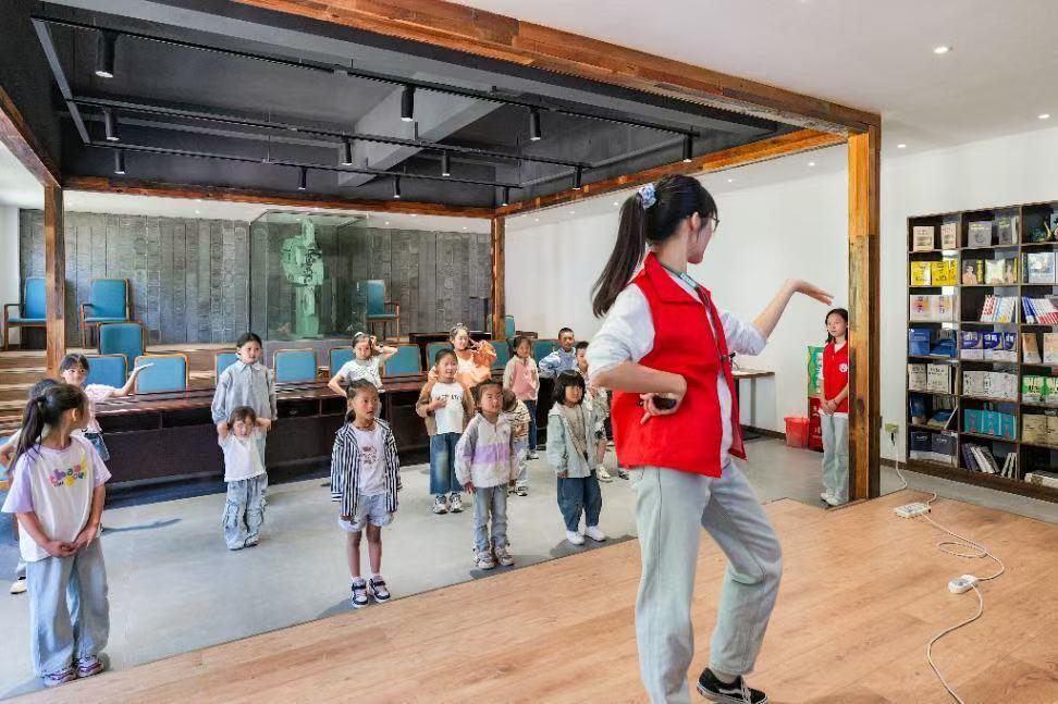 ���ߵ�˼���n|�L���t��W���F�ݮ���(ji��)���������Ҫ��ǭ���q���L��н��ĕ������`ꠡ�����ǭ���L�t���n�̼o��