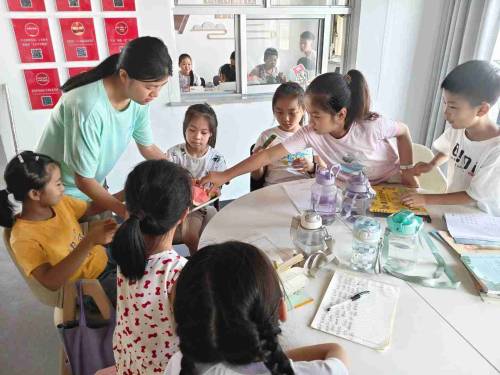 ɽ�|������W(xu��)�����L(f��ng)��������(sh��)�`�F(tu��n)�����Ӵ����W(xu��)�Є�(d��ng)���@�l(xi��ng)�����d�ض�